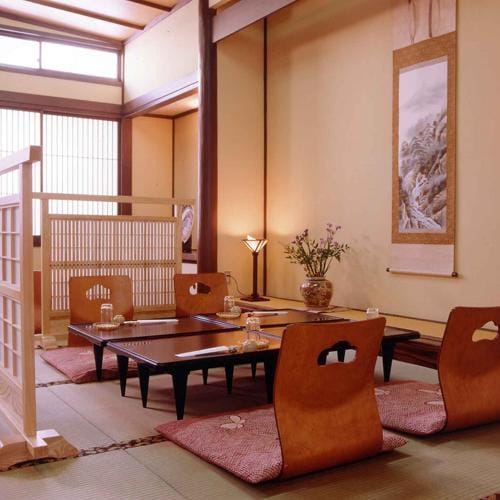 Kakeyu Onsen Shikanoya Ryokan Hotel in Nagano Prefecture