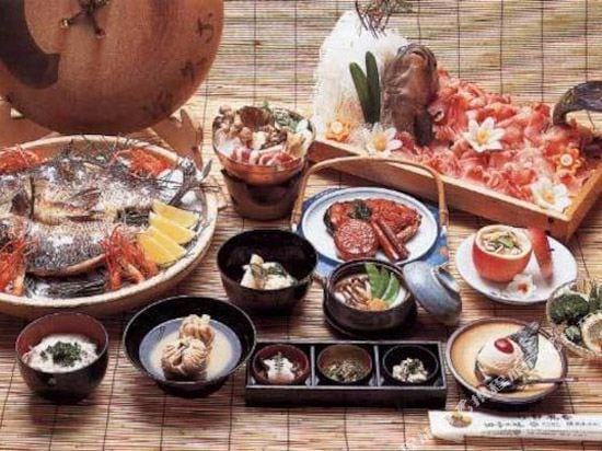 Saku Hotel   Onsen (Hot Spring) Hotel in Nagano Prefecture