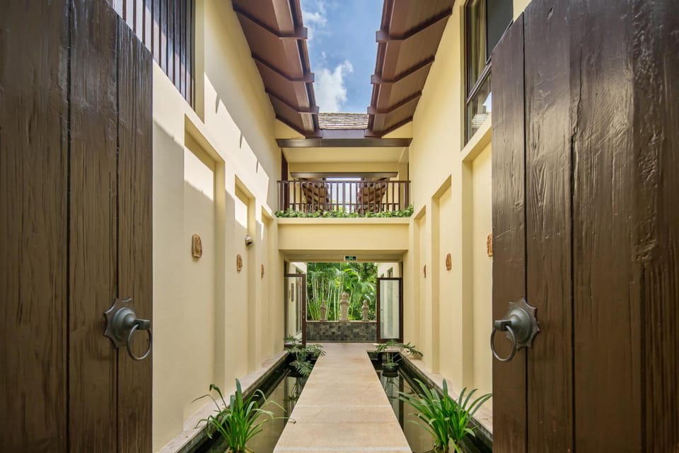 Yalong Bay Villas & Spa Hotel in Sanya