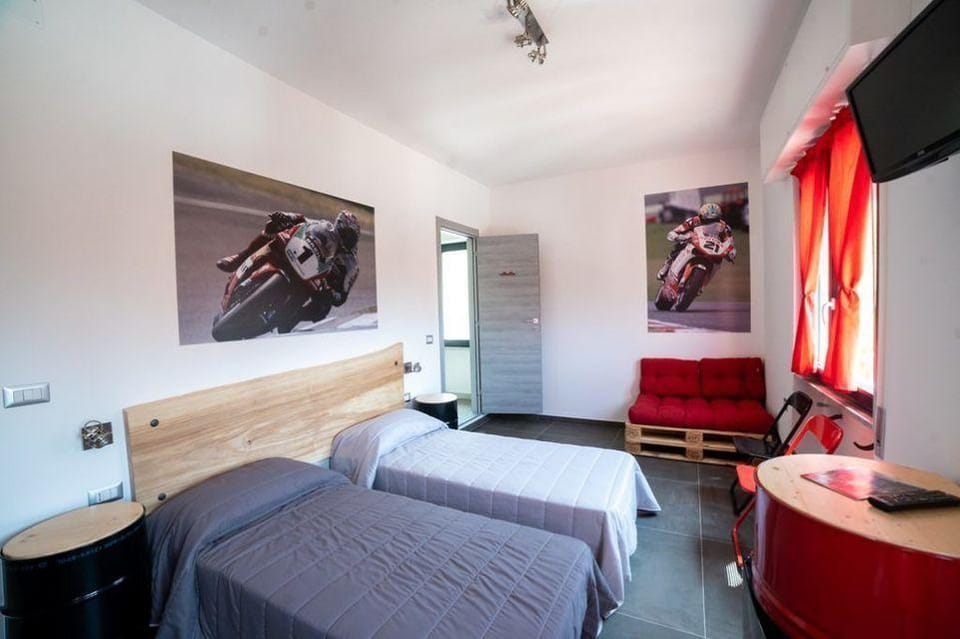 Italian Piston House Sport Moto Rent Hotel in Liguria