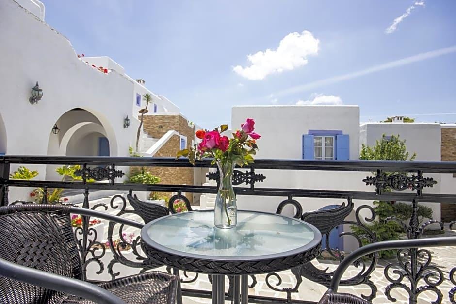 Naxos Holidays Hotel in Naxos