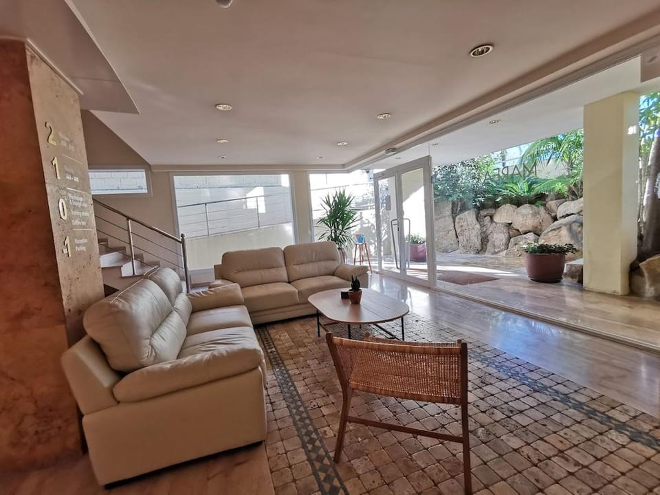 Marea ApartHotel Hotel in Garraf
