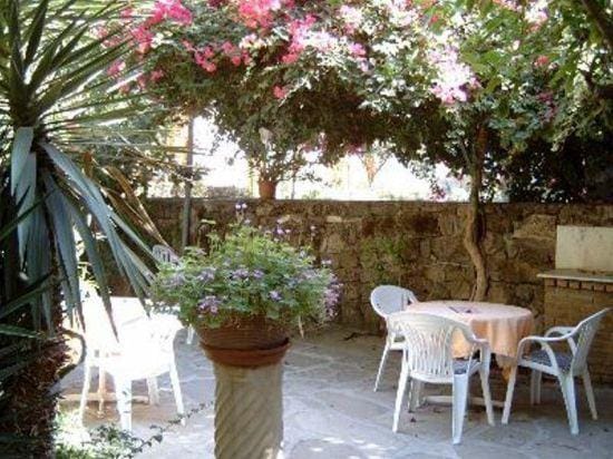 Begonville Pansiyon Hotel in Side