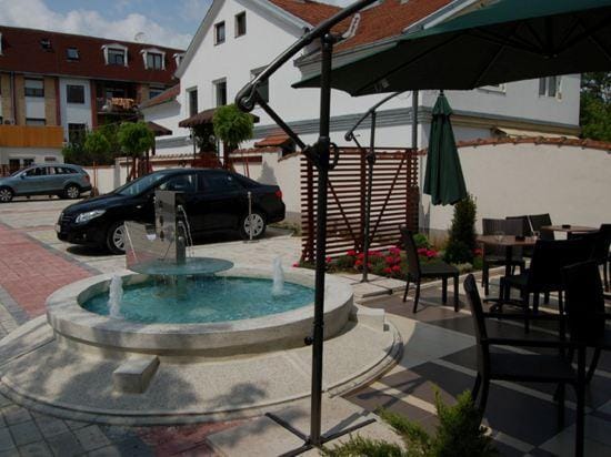 Garni Boutique Hotel Arta Hotel in Novi Sad