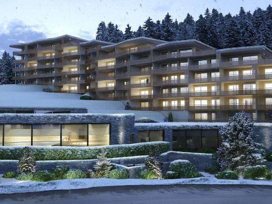 Peaks Place Apartments & Spa Hotel in Canton of Grisons