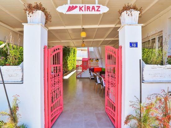 Kiraz Otel Hotel in Alaçatı