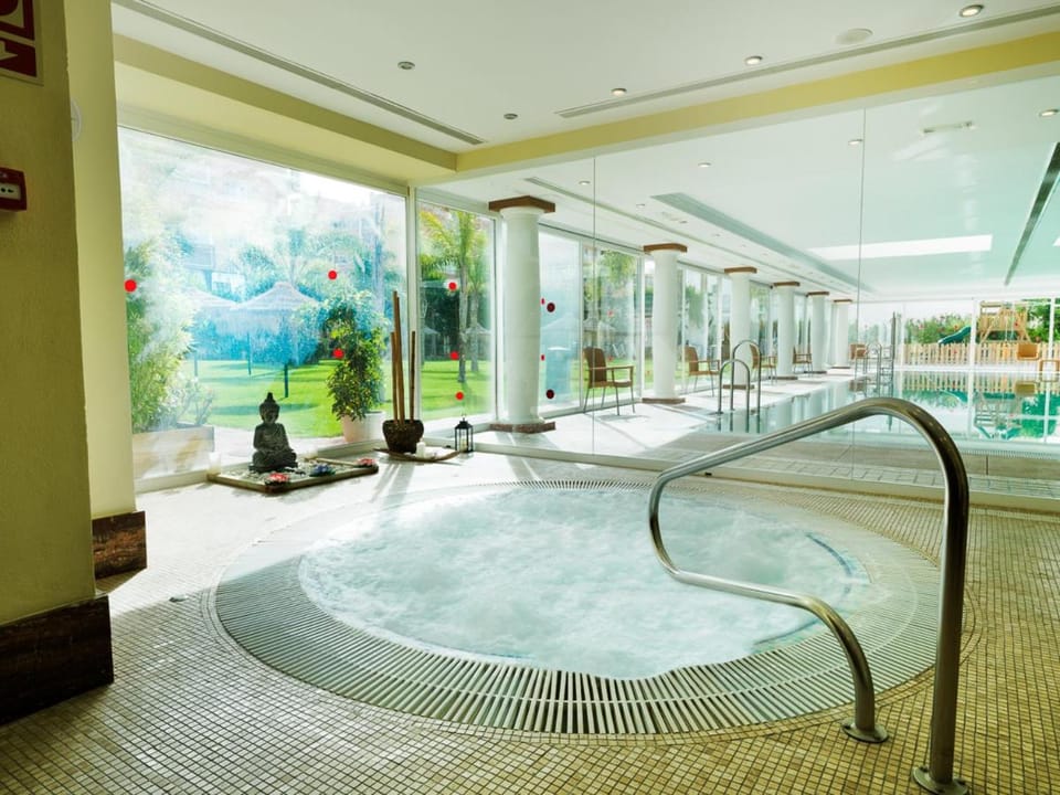 Hotel Monarque Fuengirola Park Hotel in Fuengirola