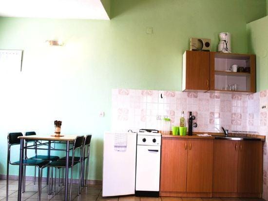 Apartments Niko Hotel in Okrug Gornji