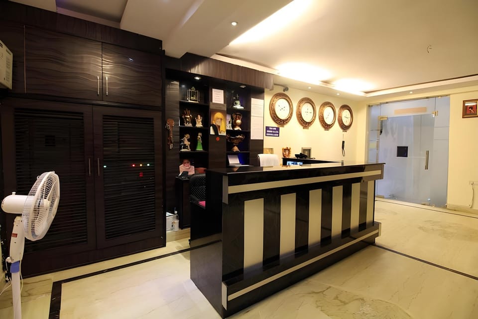Hotel Apple Villa - New Delhi Hotel in New Delhi
