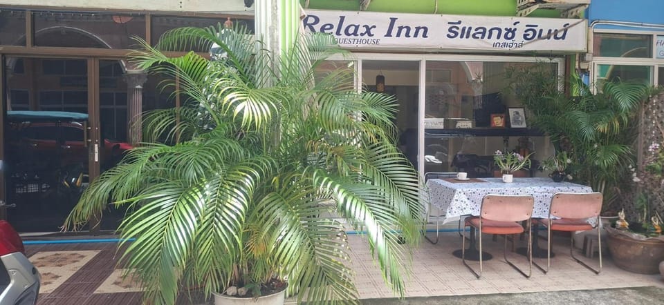 Relax Inn Inn in Phe
