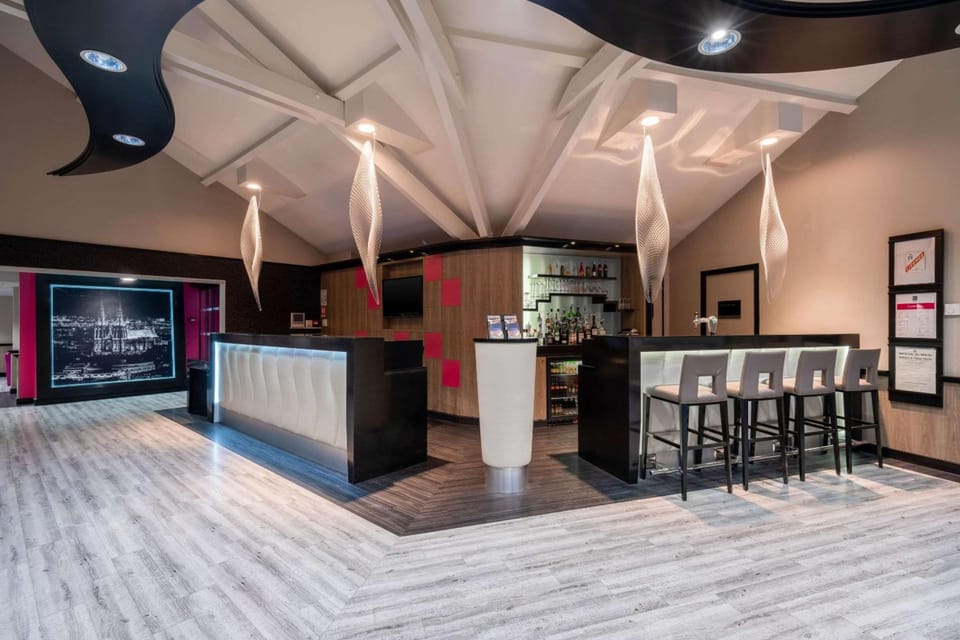 Hotel Le Kennedy, Clermont-Ferrand, The Originals Relais Hotel in Clermont-Ferrand