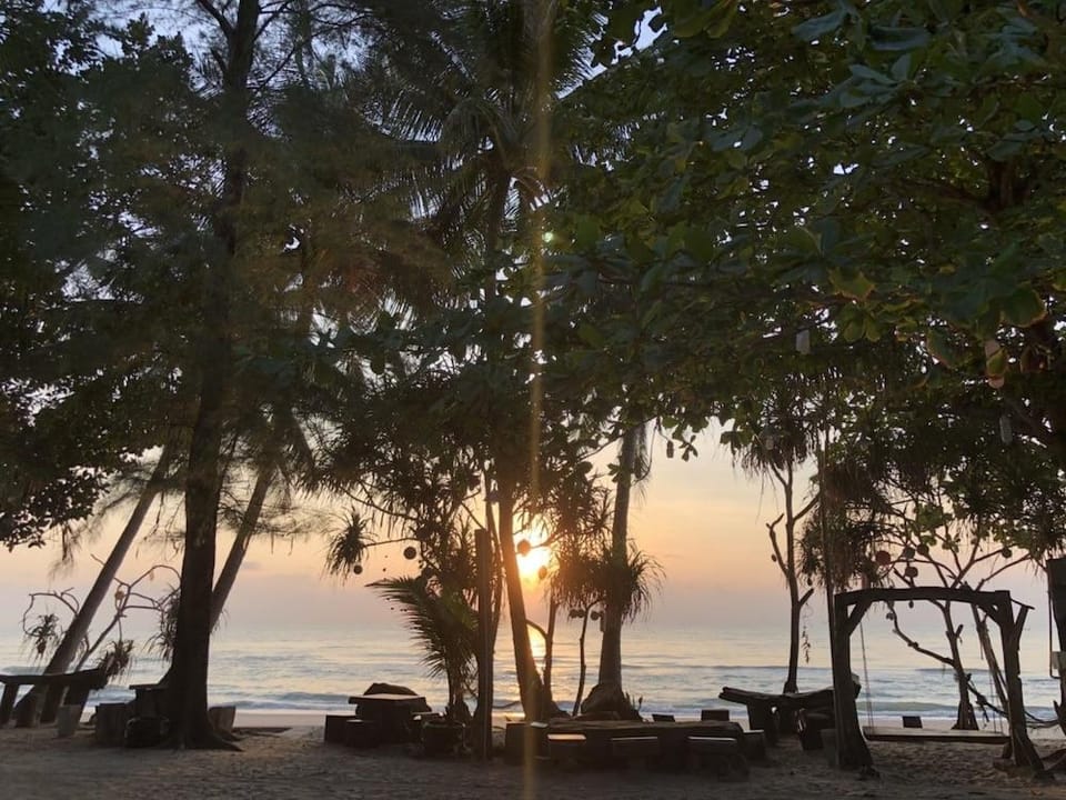 Baanchaylay Resort Hotel in Surat Thani Changwat