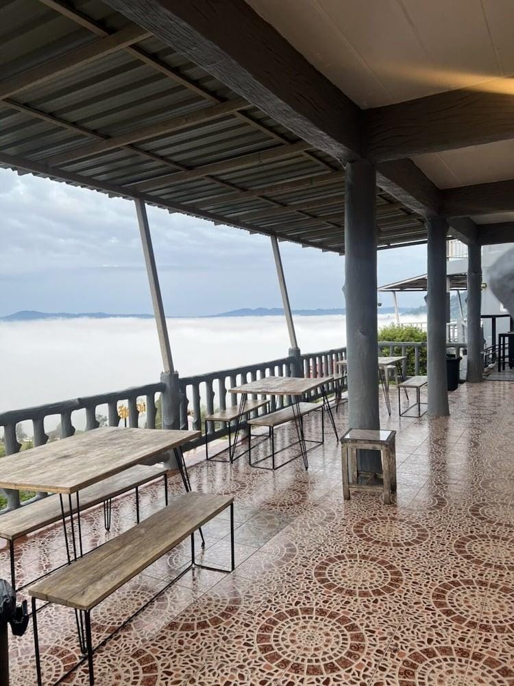 Seemok Resort Hotel in Laos