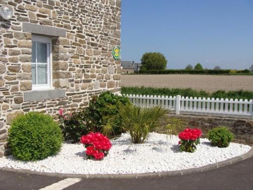 Chambres d'hotes Le Petit Angle Hotel in Brittany