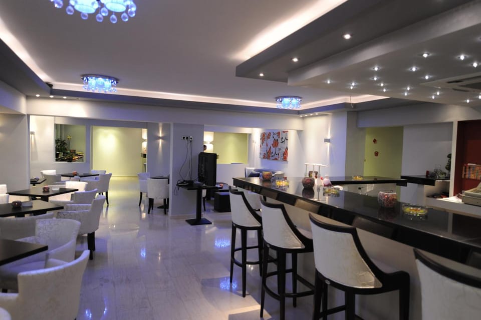 Bar/lounge