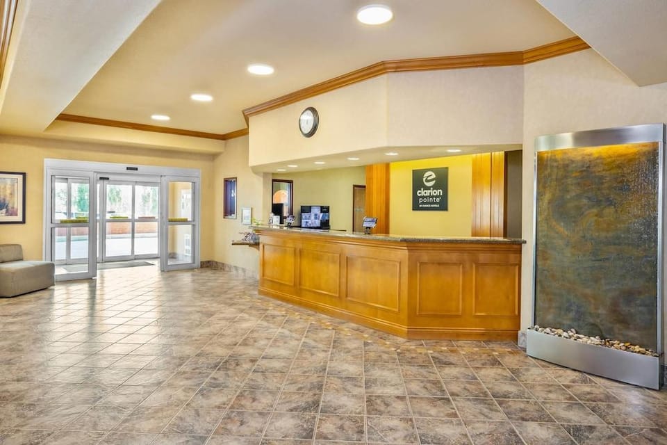 Clarion Pointe Hotel in Alberta