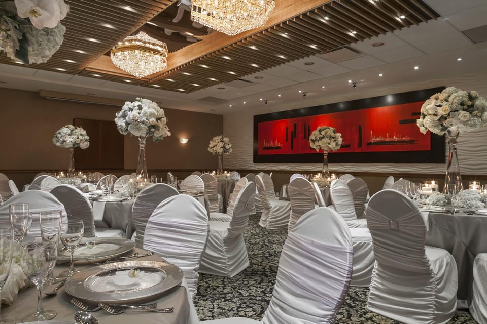 Poco Inn and Suites Hotel & Conference Centre Hotel in Port Coquitlam