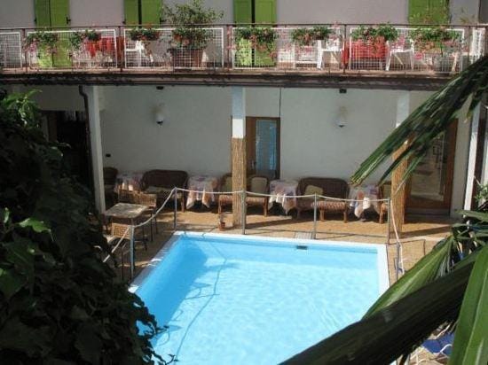 epOche Hotel Zanella 1889 Hotel in Nago–Torbole