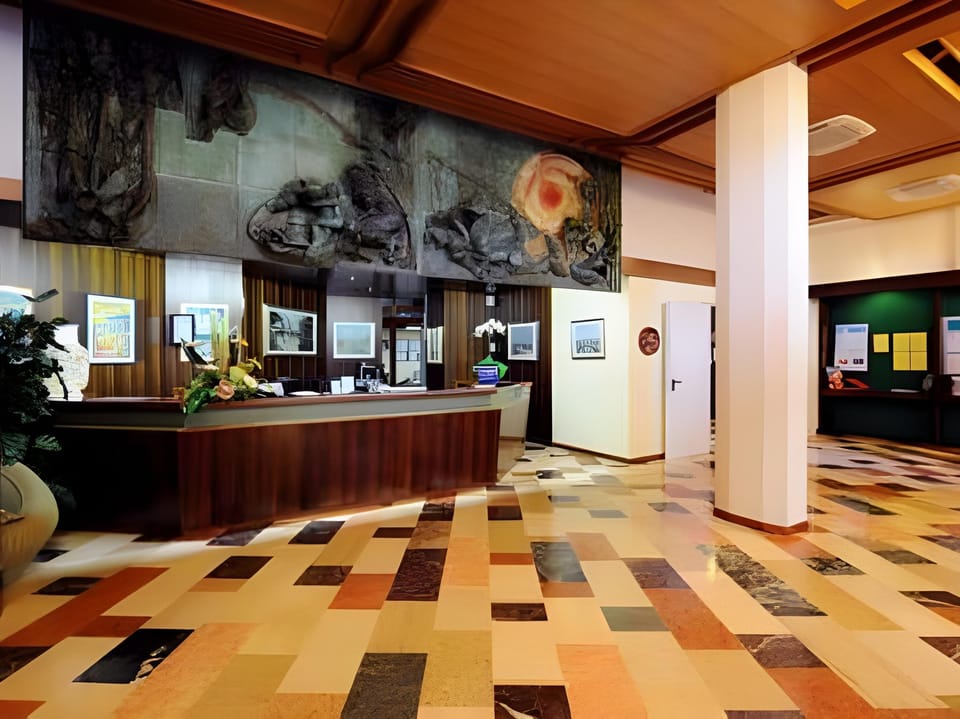 Hotel Palme & Suite Hotel in Garda