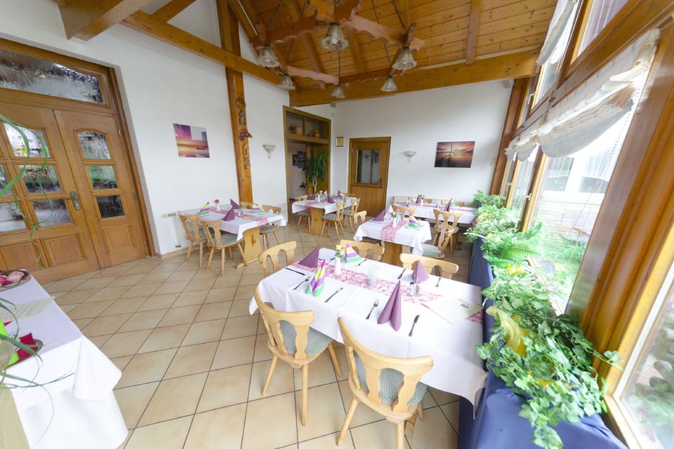Gasthaus Engemann Bei Matt Hotel in North Rhine-Westphalia