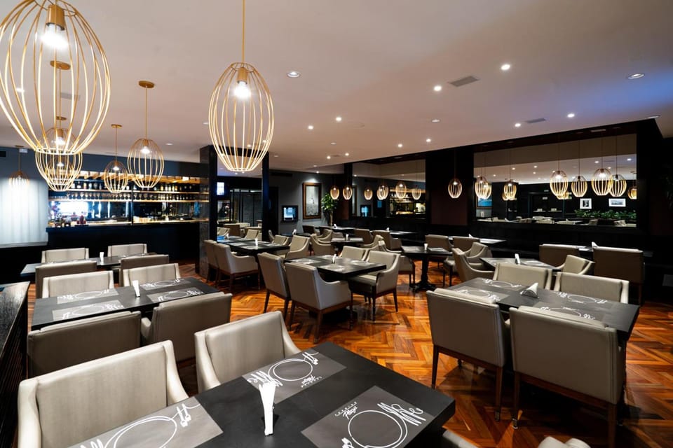 Plaza Sao Rafael Hotel - Proximo ao Cais Embarcadero e Hosp Santa Casa Hotel in Porto Alegre