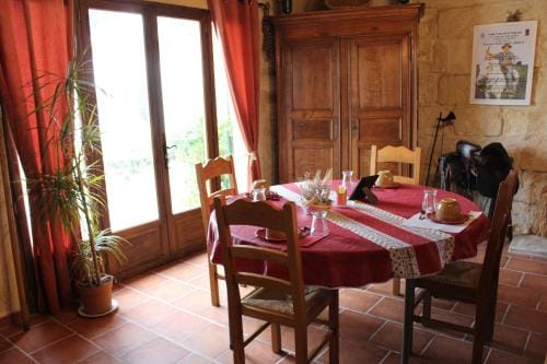 MANADE SAINT LOUIS Mas de La Paix Hotel in Saintes-Maries-de-la-Mer