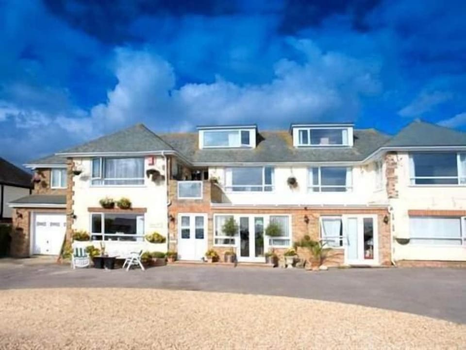 Watersedge Guest House Hotel in New Forest District