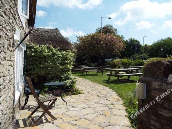 The Thatched Cottage Inn Hotel in Shepton Mallet