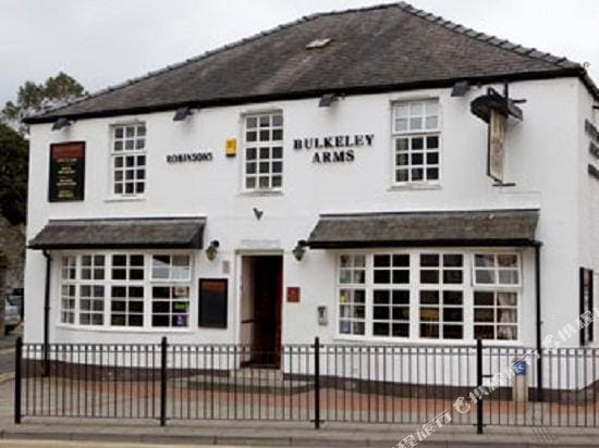 Bulkeley Arms Hotel in Menai Bridge