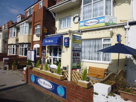 Home and Away Guesthouse Hotel in Bridlington