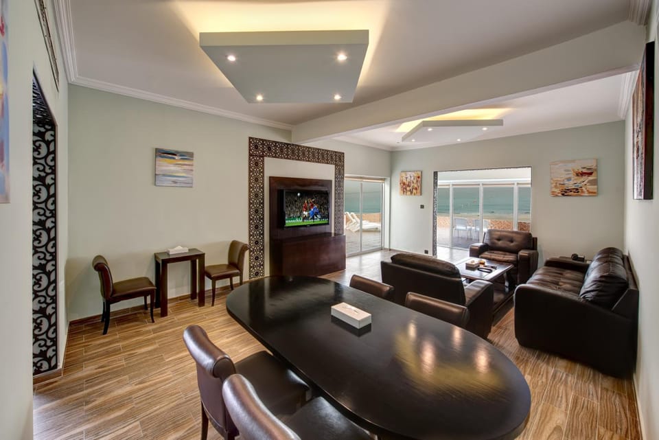 Sharjah Carlton Hotel Resort in Al Sharjah