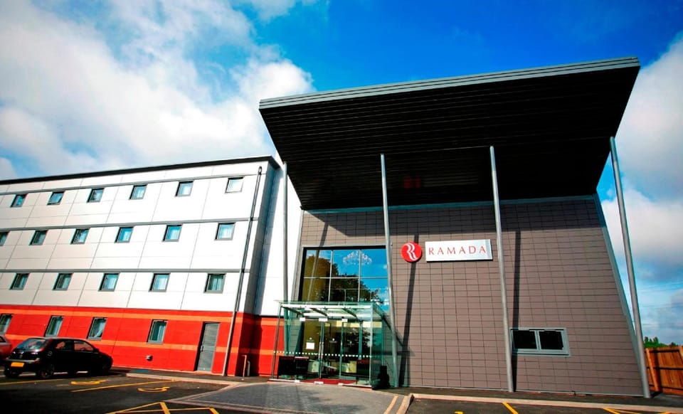 Redwings Lodge Birmingham Hotel in Oldbury