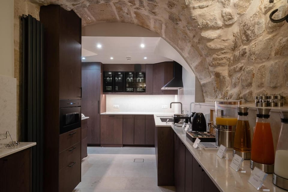 Hotel Saint-Louis en L'Isle - Notre-Dame Hotel in Paris