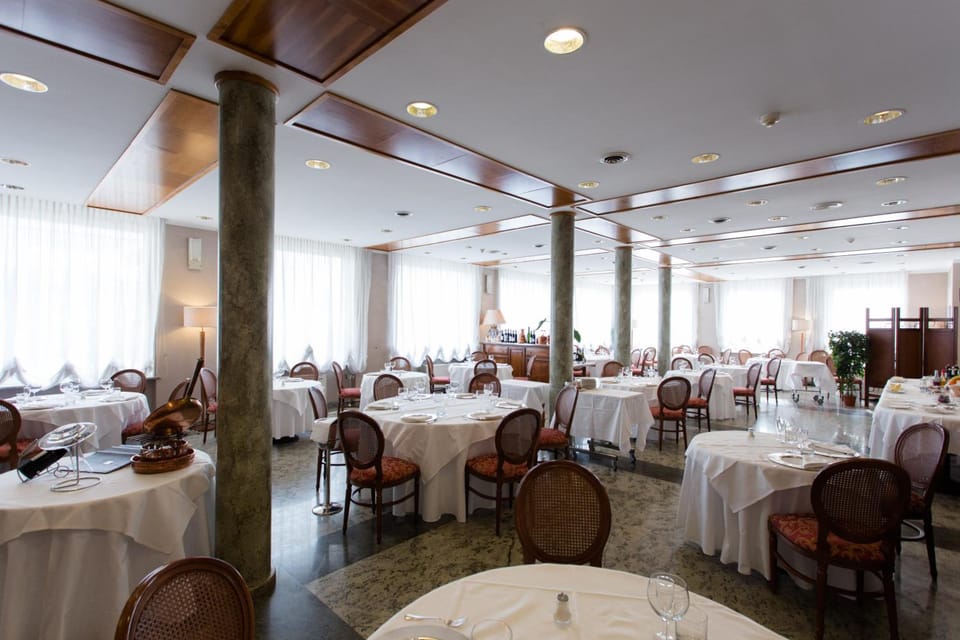 Air Palace Hotel Hotel in Piedmont