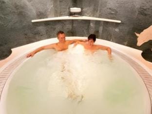 Hot tub
