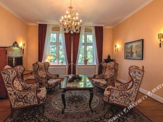 Hotel Altes Gymnasium Hotel in Husum