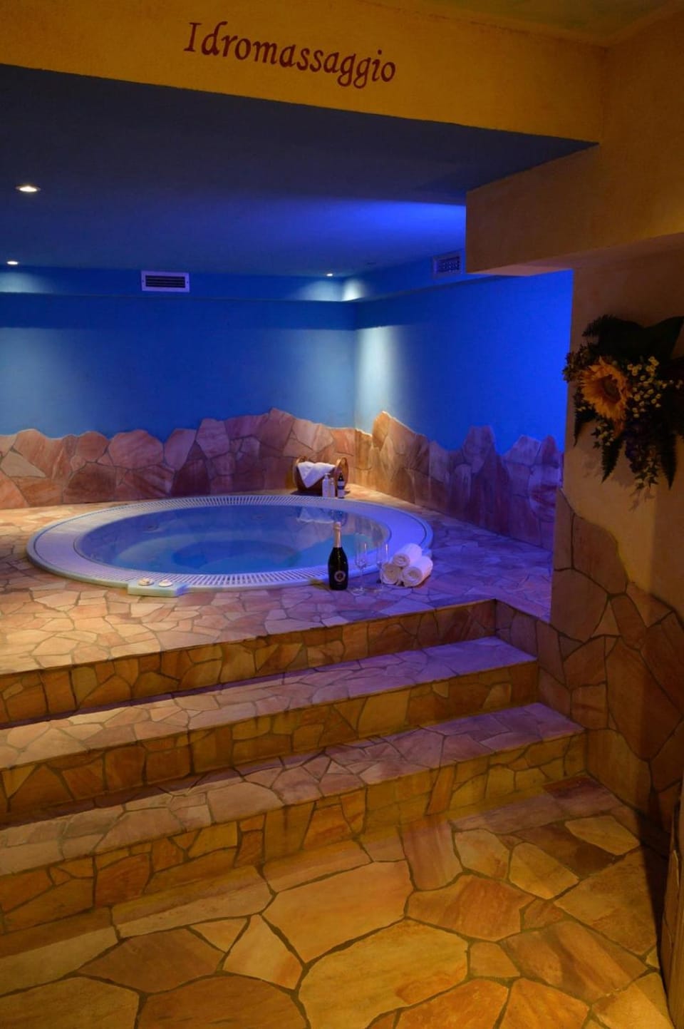 Hot tub