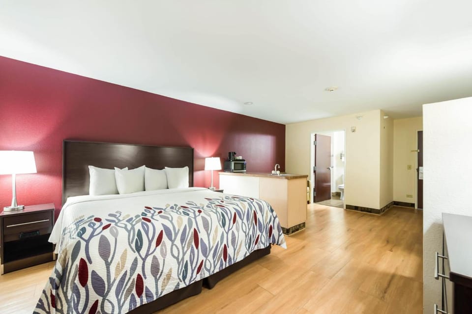 Red Roof Inn & Suites Monee Hotel in Indiana