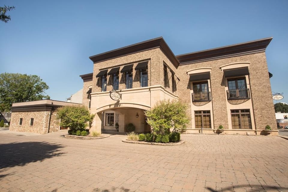 The Bleckley Inn Hotel in Anderson