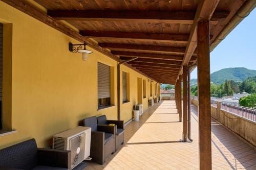 Albergo Shine Hotel in Marche