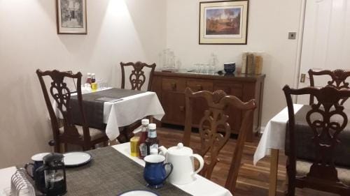 Denham Guest House Hotel in London Borough of Hillingdon