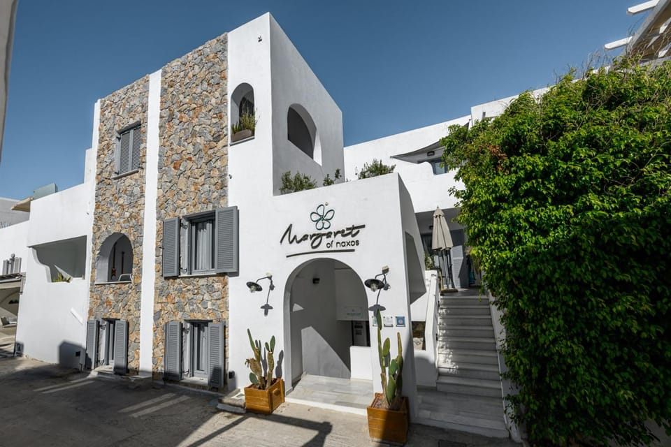 Margaret of Naxos Hotel in Agios Prokopios