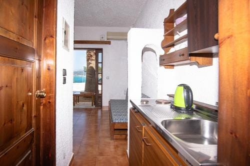 Delfini Apartments Hotel in Crete