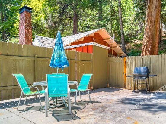 Arrowhead Tree Top Lodge Hotel in Lake Arrowhead