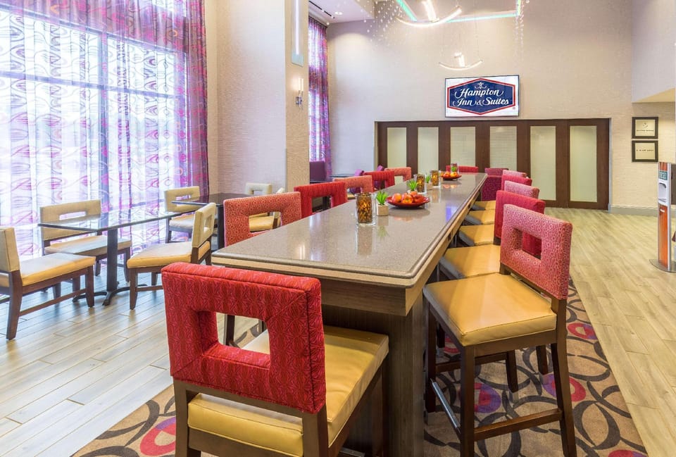 Hampton Inn & Suites Dublin Hotel in Dublin