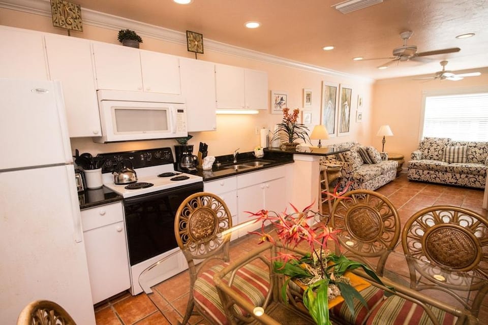 Tropic Isle at Anna Maria Island Inn Hotel in Bradenton Beach
