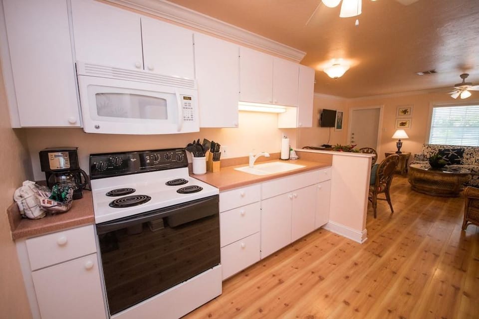 Tropic Isle at Anna Maria Island Inn Hotel in Bradenton Beach
