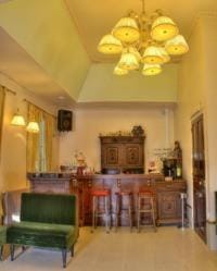 Auberge des Ecluses Hotel in Poissy