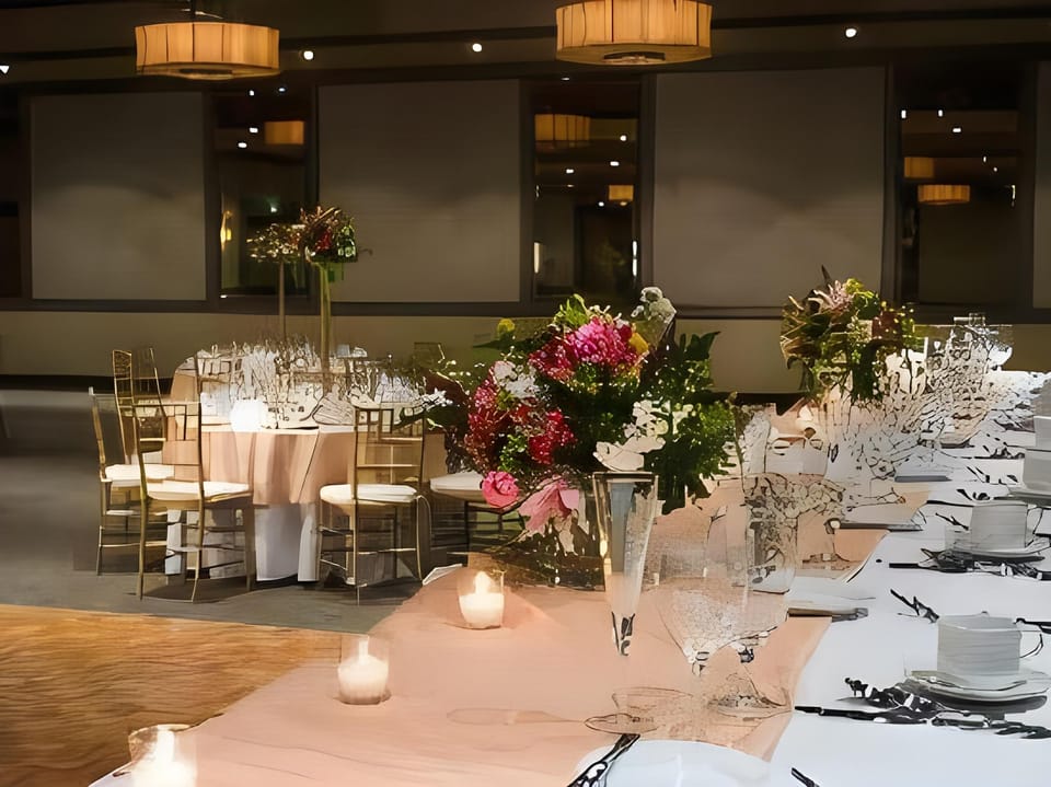 Airtel Plaza Hotel Hotel in Lake Balboa