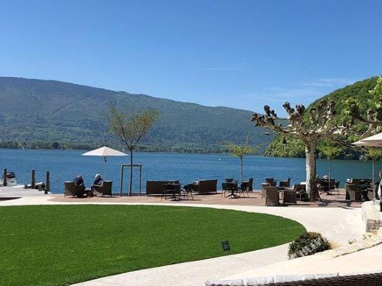 Auberge du Pere Bise - Jean Sulpice Hotel in Talloires